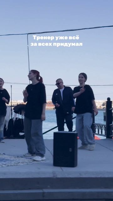 😂
