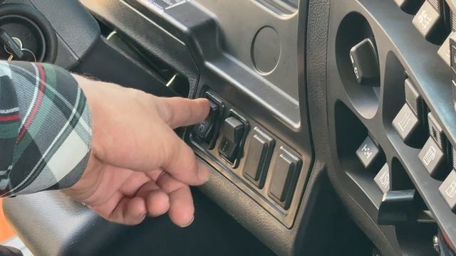 Отгрузка двух вахтовых автобусов клиенту!