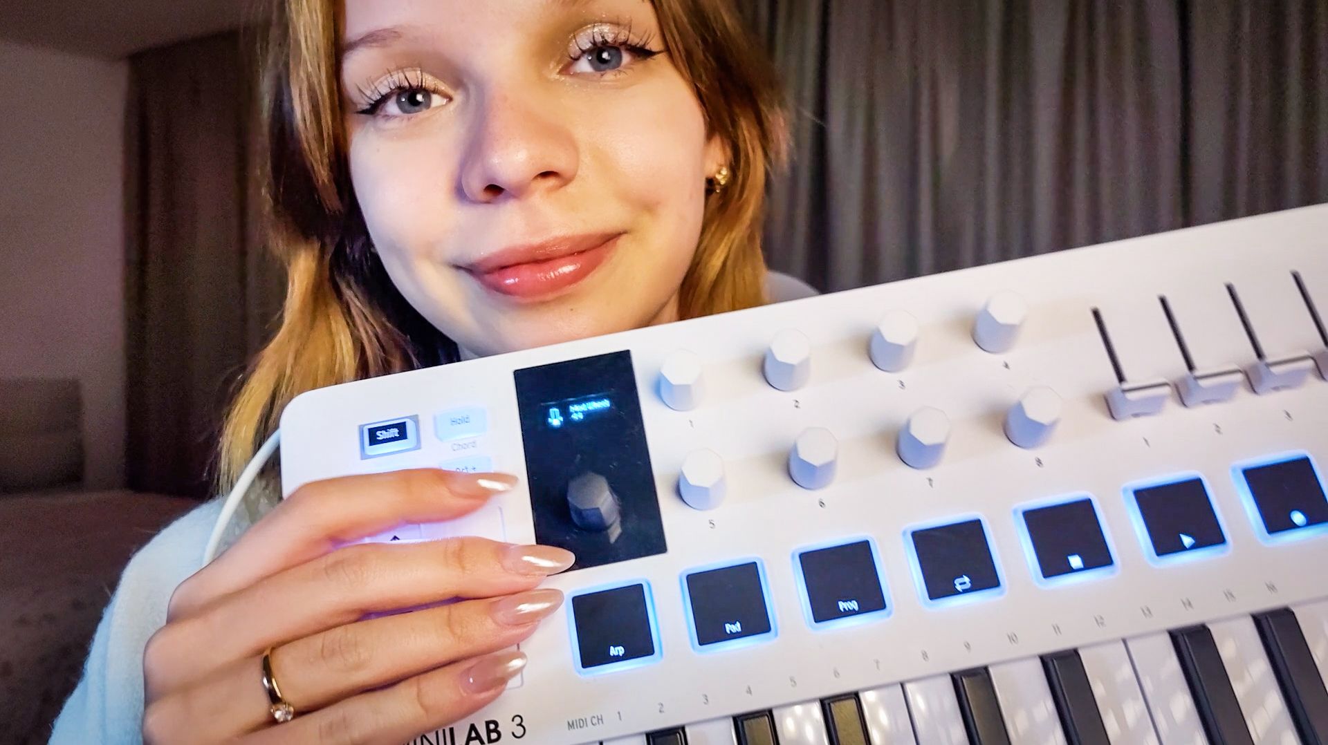 АСМР С РАНДОМНЫМИ ВЕЩАМИ МУЖА | ASMR