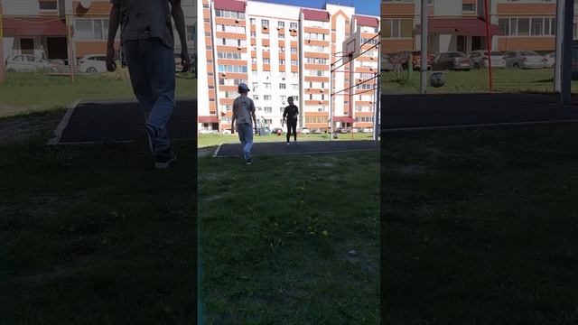 Кто больше закинет мяч в кольцо