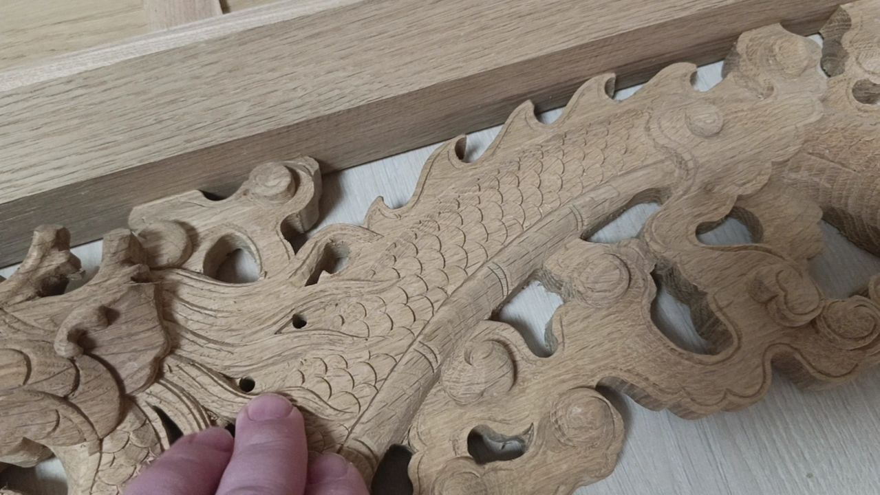 В мастерской у резчика. Сажаю картофель. Встречаю гостей.