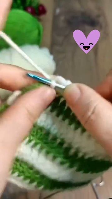 Красивый узор крючком.