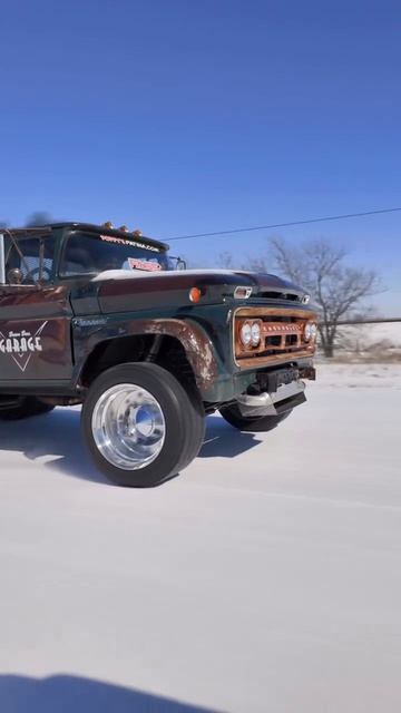 «This Truck Just Lives On The Rev Limiter #dieseltrucks #cummins #chevytrucks #diesel #24valve»