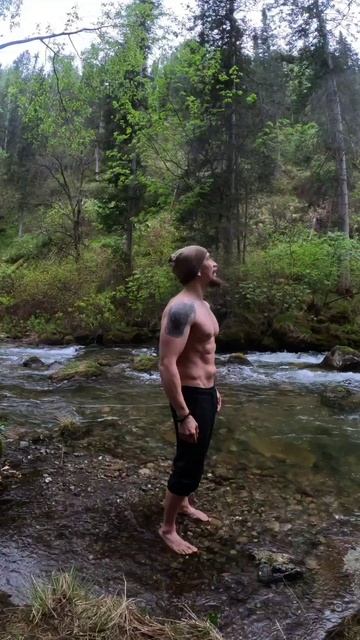 1000028578.mp4