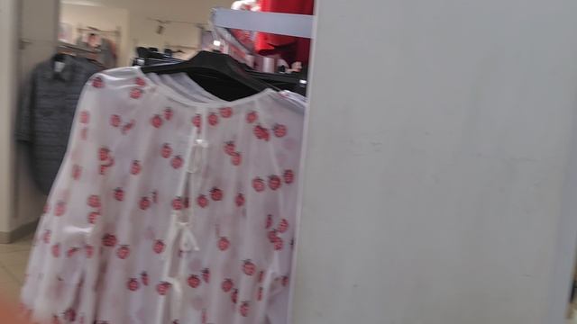 Народная ул. 32
Торговый зал
