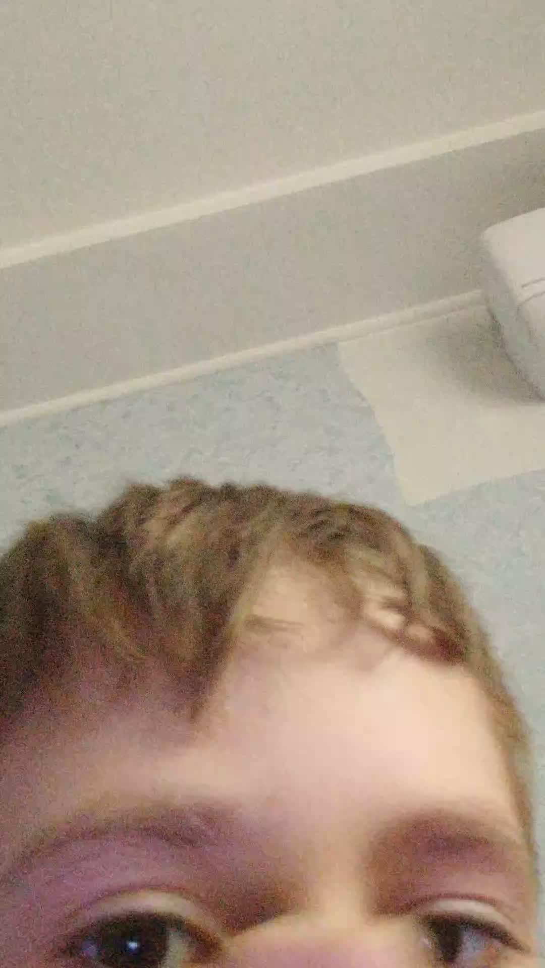 Uyy