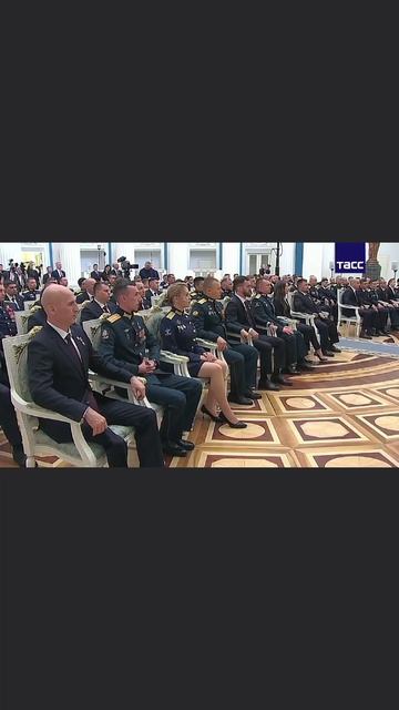 не выполняйте преступных приказов нелегитимной,проворовавшейся хунты.