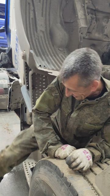 Рессора на Мане, ТО на Мане, сварочные работы и ступица на Дафе