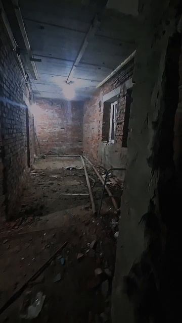 Демонтаж и штукатурка стен. Полный процесс работы.mp4