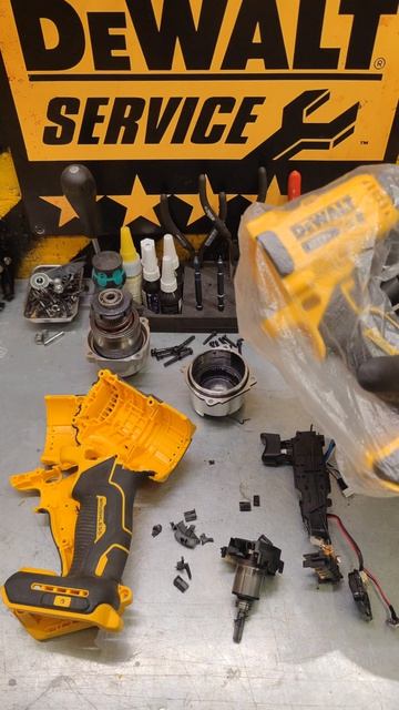 Гайковерт начинающего альпиниста DeWALT Dcf892 #деволт #tools #dewalt #dcf892