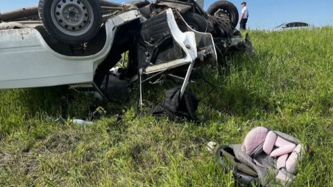 На Ставрополье три человека погибли и пятеро ранены при столкновении двух ВАЗов