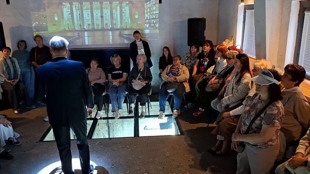 Олег Усенко-Золотос бас в концертной программе Опера в нас живет.