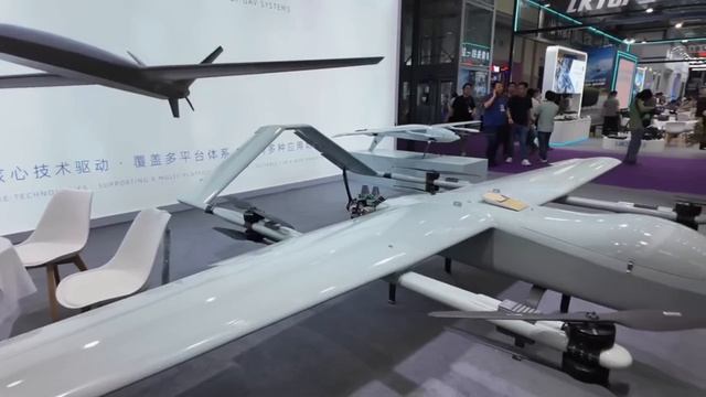 Репортаж с проходящей сейчас в китае дроновой выставки.