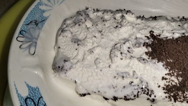 Мукбанг мороженое пломбир Светаево с шоколадной крошкой