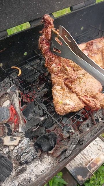 Вкуснейший рецепт запекания говядины.