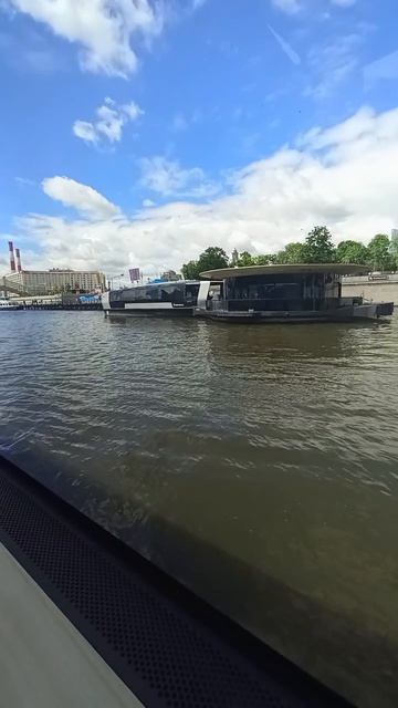 Причал Киевская, речной трамвай, Москва