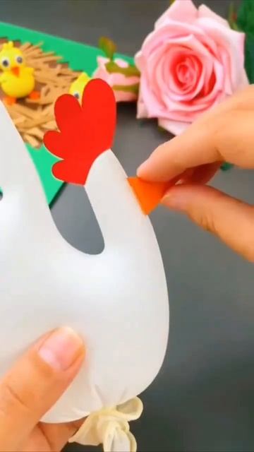 курочка и её цыплята из перчатки.