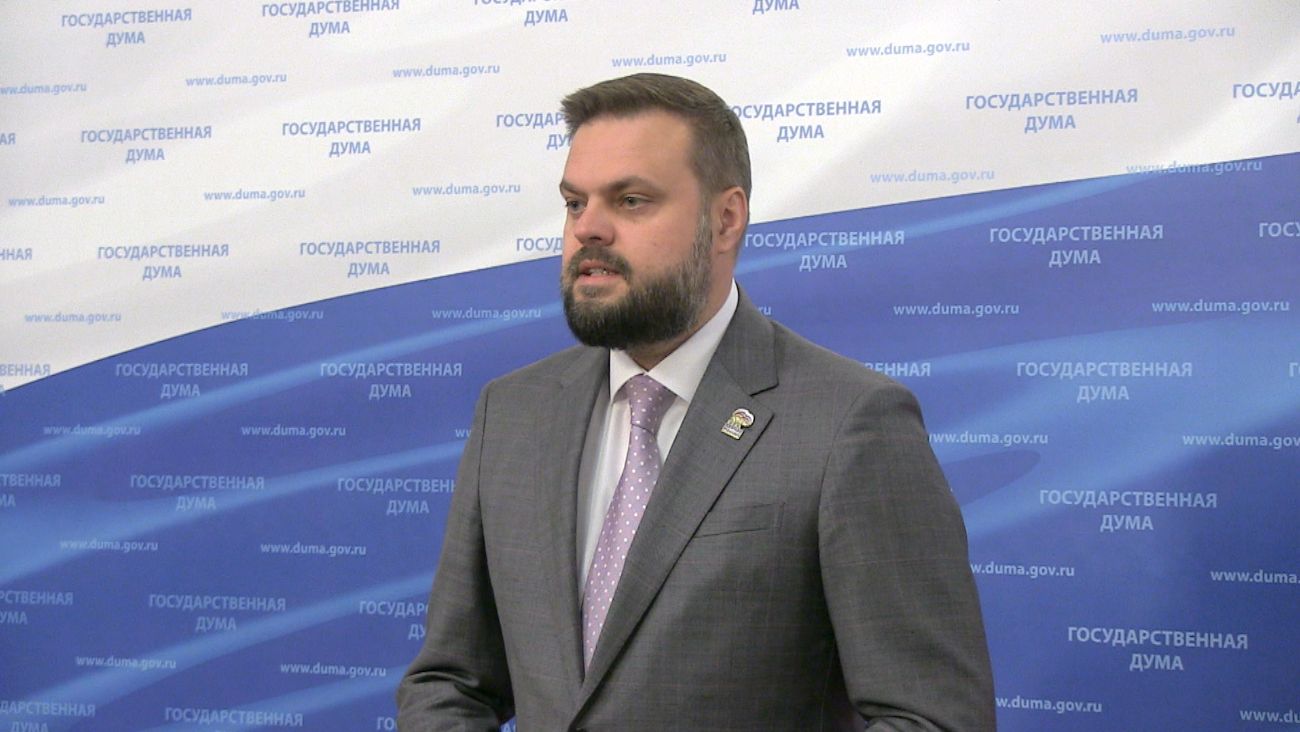 «Единая Россия» продолжает совершенствовать миграционную сферу