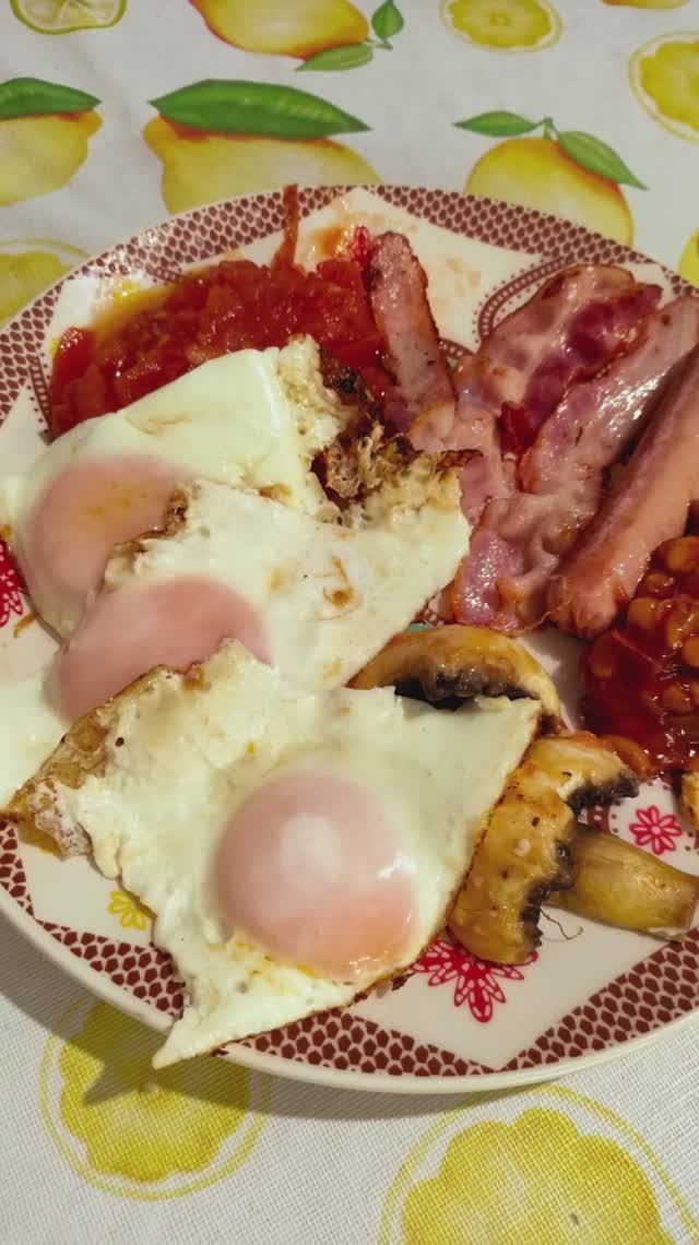 Английский завтрак! Вкусный и СЫТНЫЙ ЗАВТРАК! #клипы