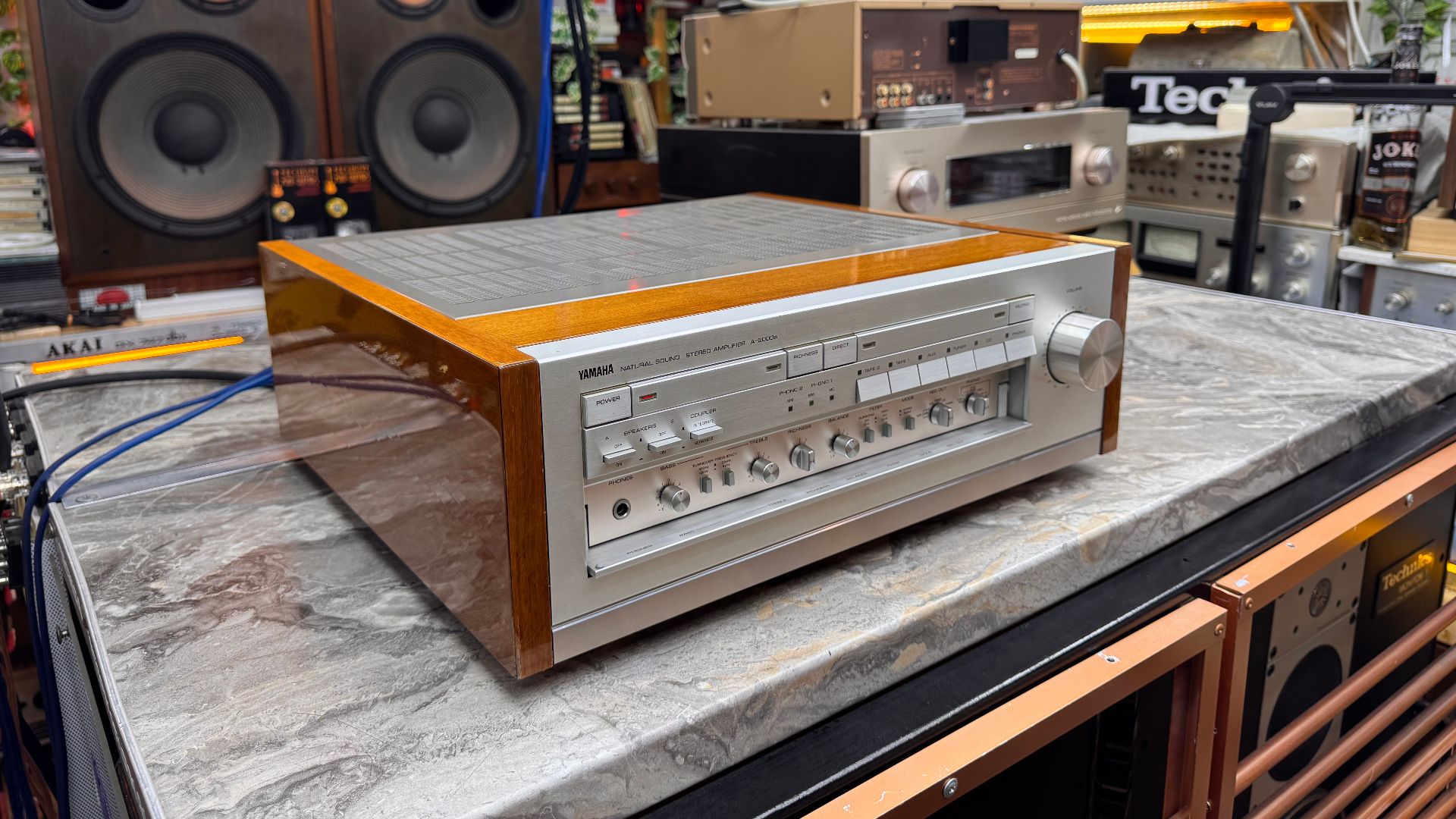 YAMAHA A-2000 JAPAN HI-FI
