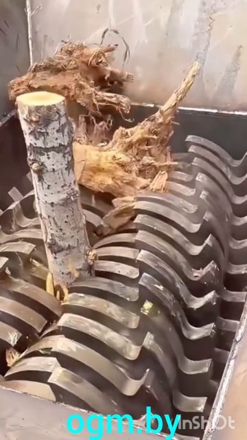 двухвальный шредер. отходы древесины.