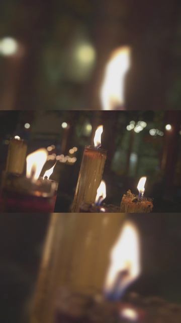 В Храме свечи