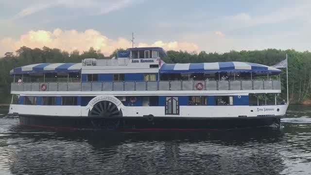 т/х АННА КАРЕНИНА мимо Химок