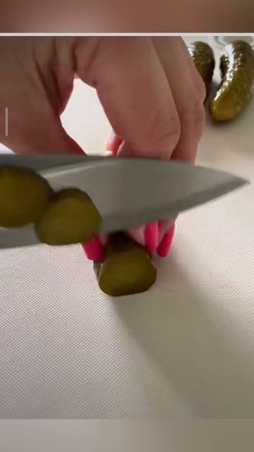 Быстрый и вкусный ужин из картофеля и копченых колбасок