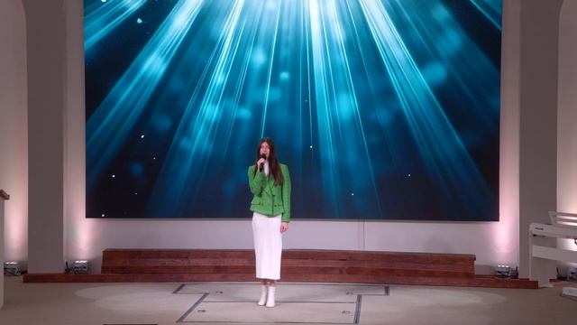 Я знаю Бог живёт не в храме | Ксения Снегур