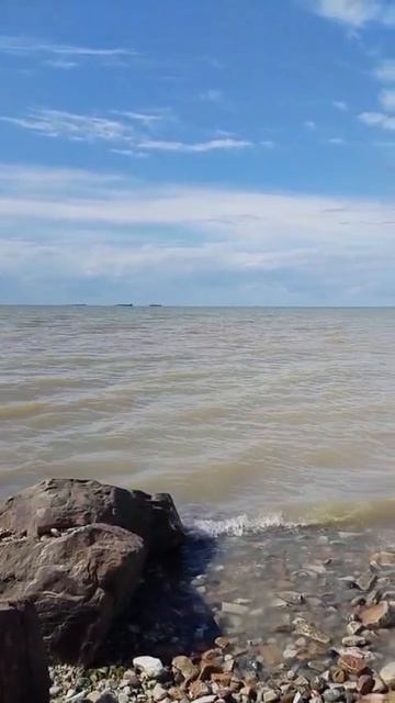 Обстановка на море после шторма. Замком по морде...