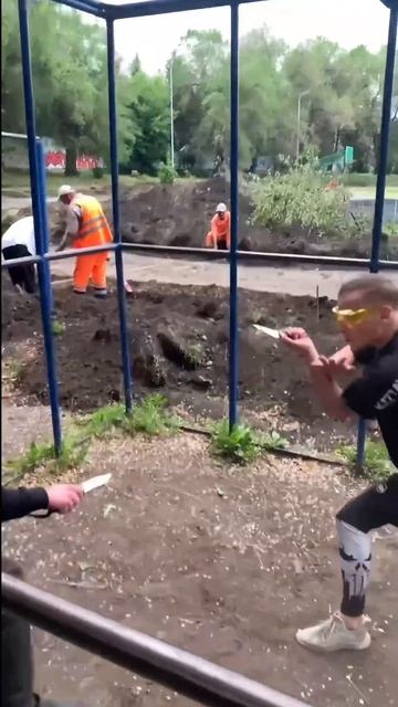 👀Не спорт. Убегать не куда. Да и на нож бросаться ни кто не хочет