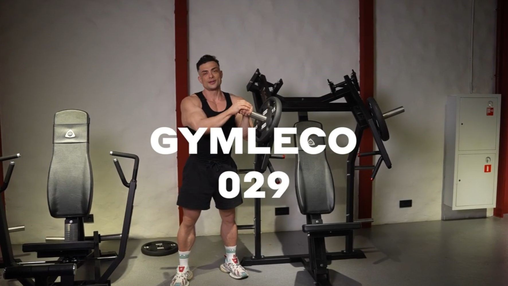 Наклонный грудной жим сидя - разведение рук на свободных весах Gymleco 029. Обзор.