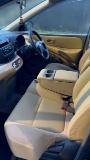 Nissan Tino