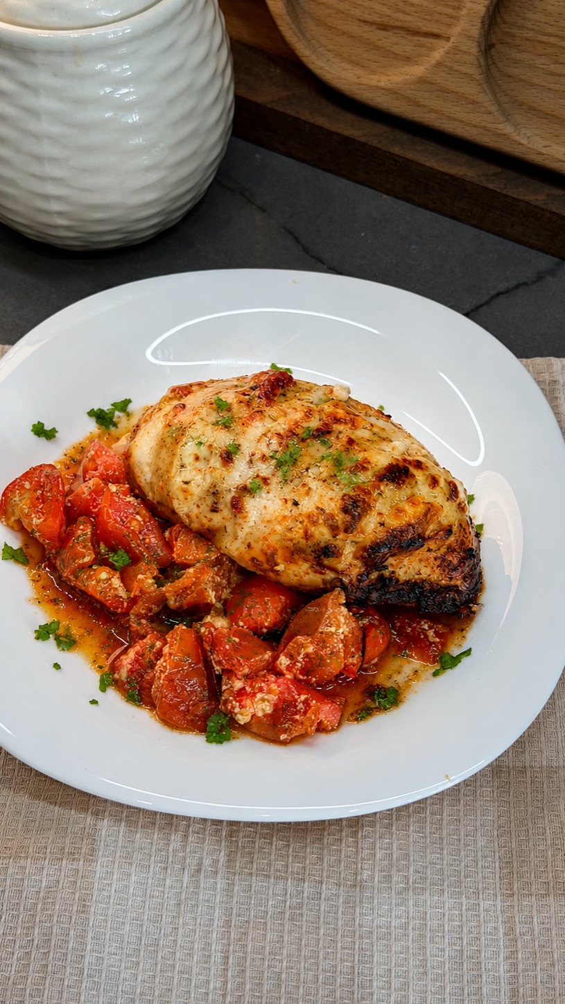 Куриная грудка с овощами