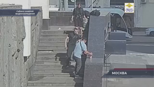 Полицейские Красносельского района Москвы  задержали подозреваемых в разбойном нападении