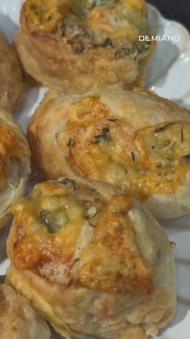СЫРНЫЕ БУЛОЧКИ🧀