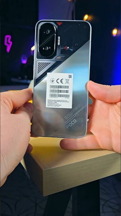 Народный ТОП XIAOMI 2026 Распаковал POCO F7 #poco #xiaomi #обзор #shorts