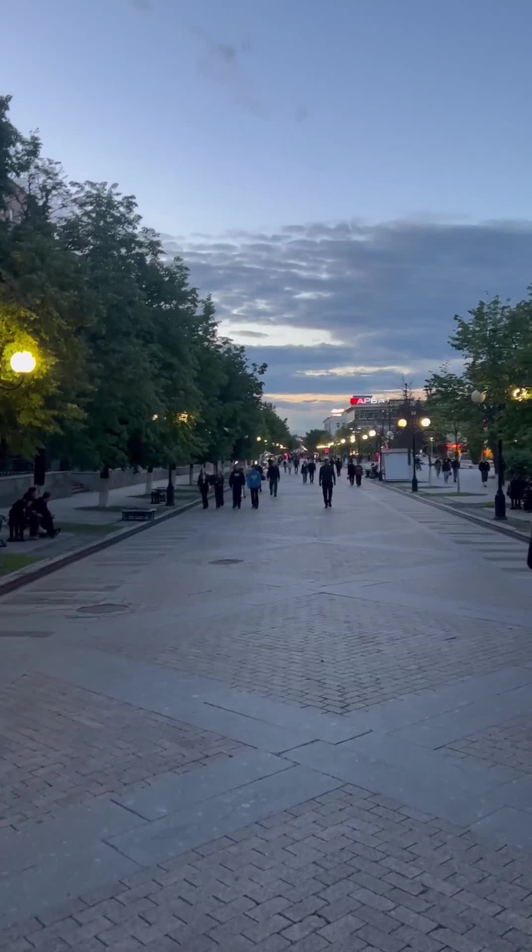 Московская - бесконечная пешеходная улица