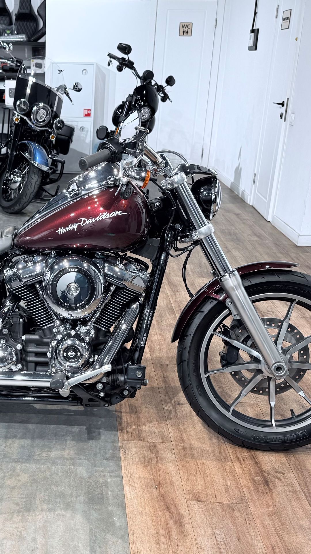 2019 HD Low Rider 107 Dark Cherry Pearl 29K (VIN 5HD***8532)