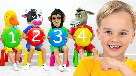 Игра в прятки с масками животных - Забавные истории для детей