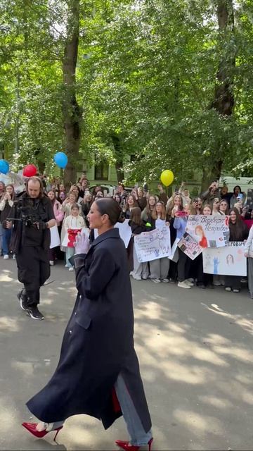 Анжела Гома приехала на съемки Финала 