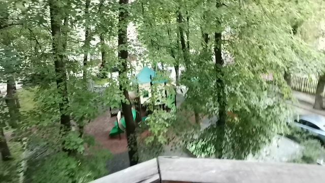 До лета 4 часа