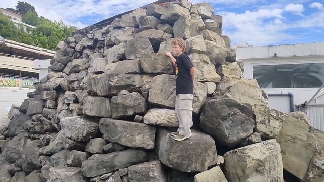 1000135079.mp4