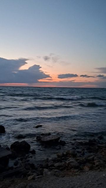 Море и закат в Севастополе