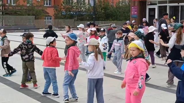 Репетиция Флешмоба- Дружба! Лагерь Звезда! Театр ТСМ ДК Исток Фрязино! Режиссёр Алексей Михайлов!