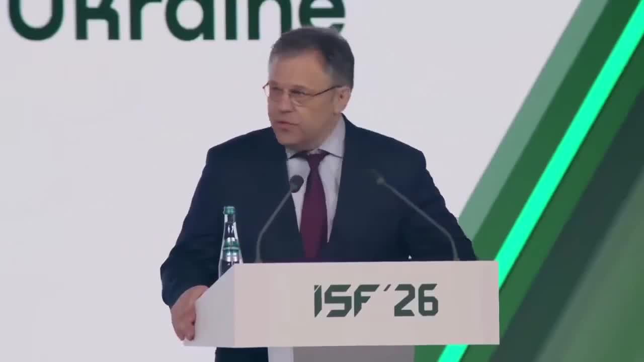 Александр Юрьевич Загреба Горловский хирург. Посвятивший всю свою жизнь спасению людей. Прооперир...