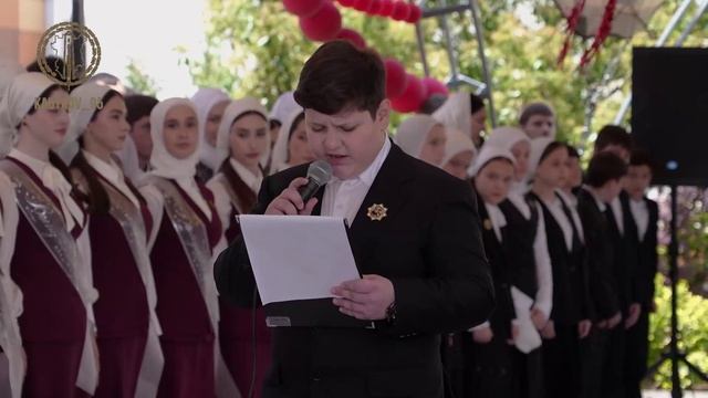 🎉Рамзан Кадыров посетил торжественные линейки в честь Последнего звонка