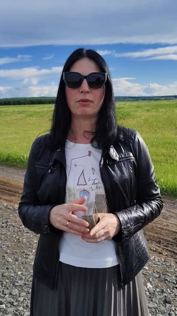 📌 ВСПОМИНАЕТ ЛИ ОНА О ВАС ИЛИ С ДРУГИМ ЕЙ ЛУЧШЕ #тародлямужчин