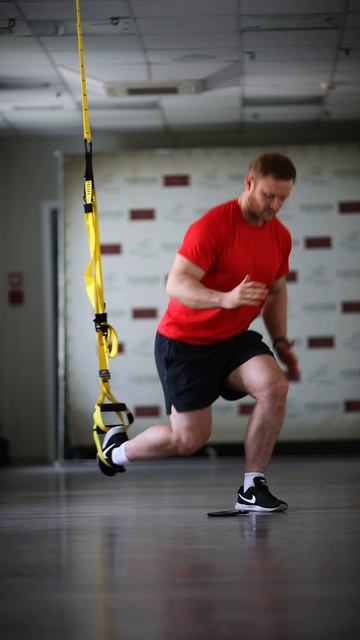 Ноги в TRX