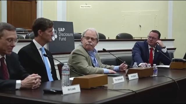 Экс инсайдер Пентагона Эрик Дэвис дал показания о межпространственных аппаратах и инопланетных видах